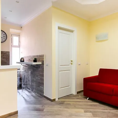 Apartamento Domus Regina Colosseo